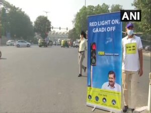 Delhi govt introduces ‘Red Light on, gadi off’ campaign to control air pollution
