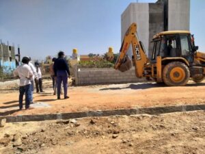 CAG blows Karnataka govt about pending road works